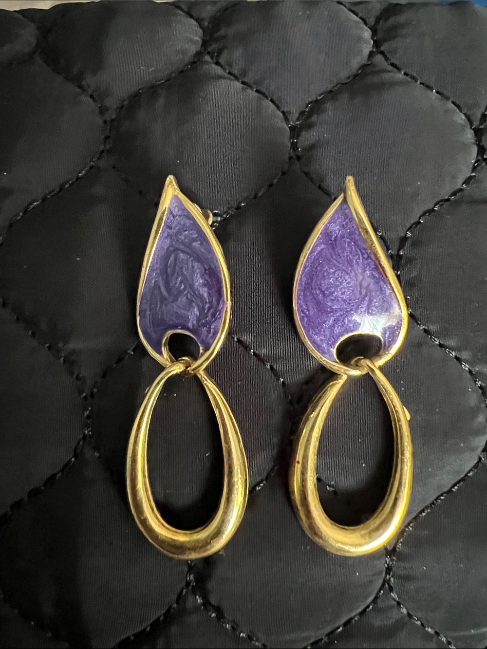 Lapis StyleGold and Purple Teardrop Dangle Earrings - Women Jewelry 1980s Vtge.